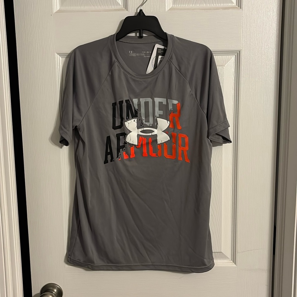 NWT Boys Lg Under Armour Dry Fit TShirt
